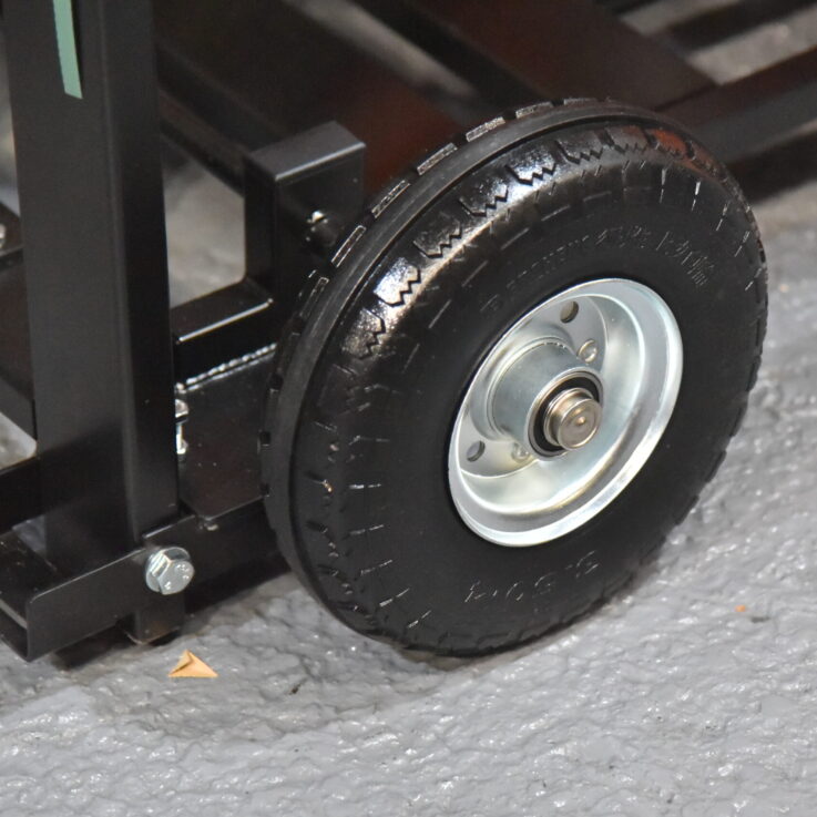 Double pallet strapping machine